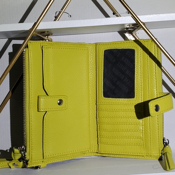 Steve Madden Wallet - Picture 2 of 4